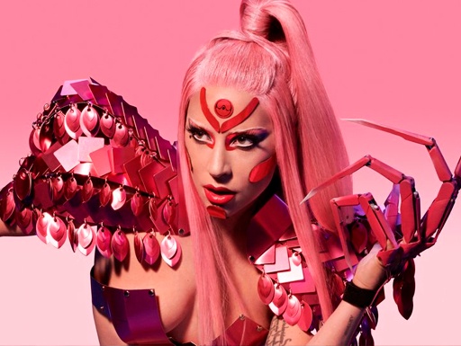 Lady Gaga: relembre 7 looks bizarros da cantora